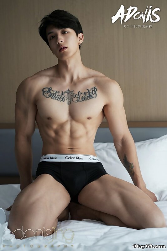 Next Image >>
