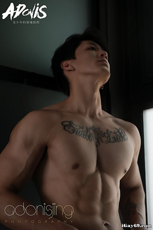 Next Image >>