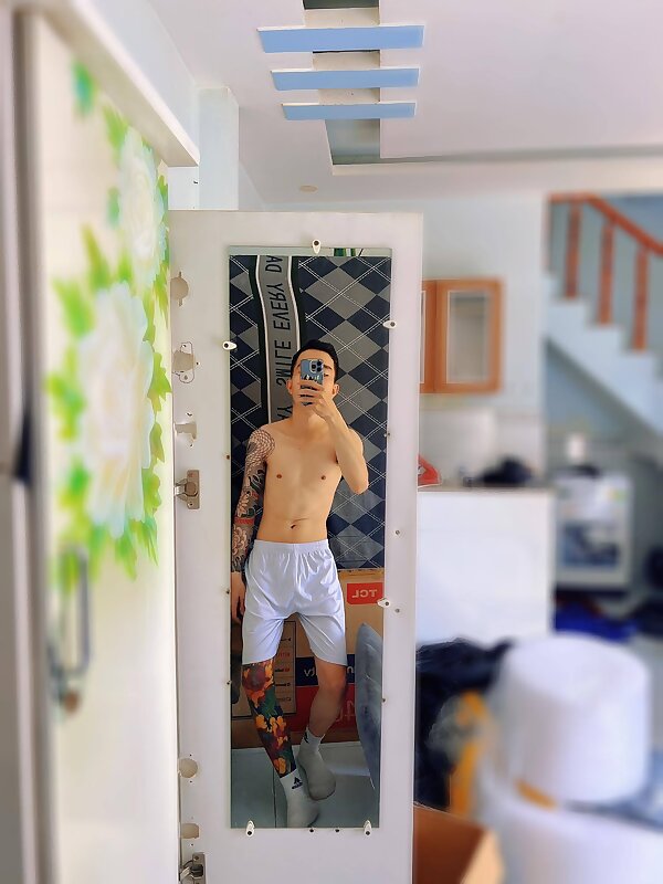 Next Image >>