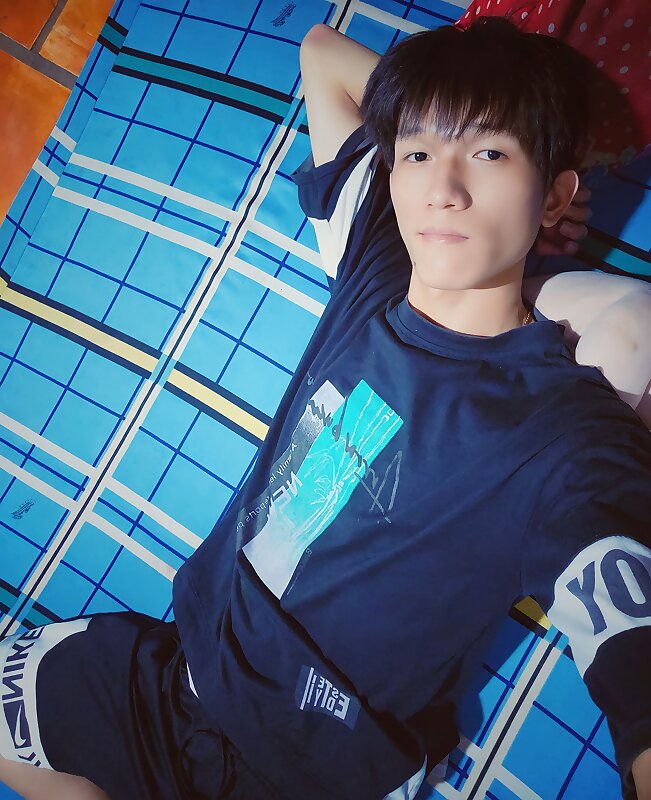 Next Image >>