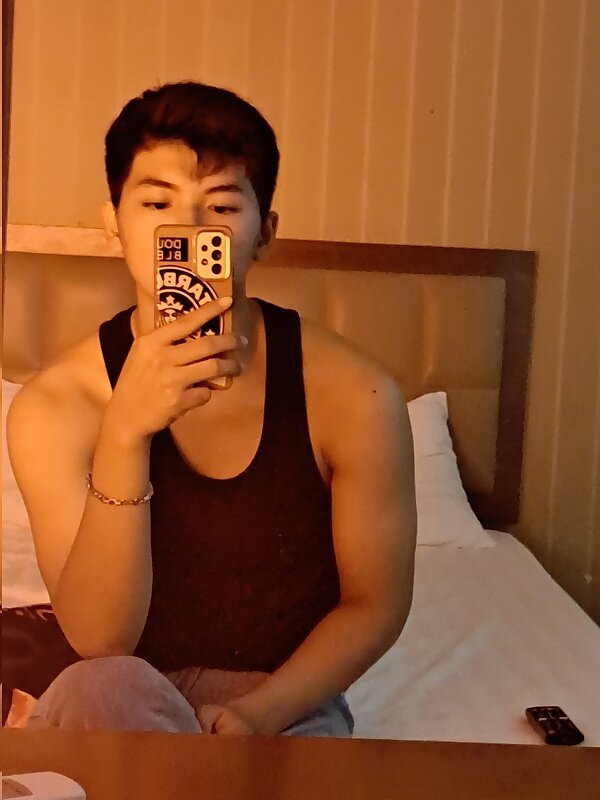 Next Image >>