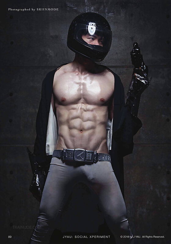 Next Image >>