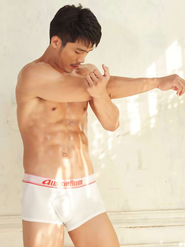 Next Image >>