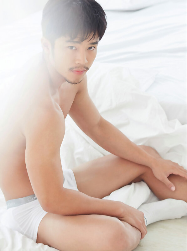 Next Image >>