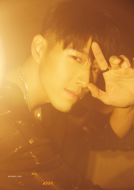 Next Image >>