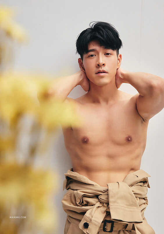 Next Image >>