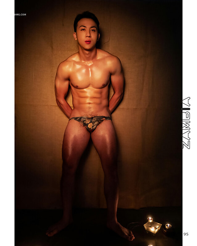 Next Image >>