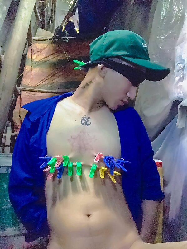 Next Image >>