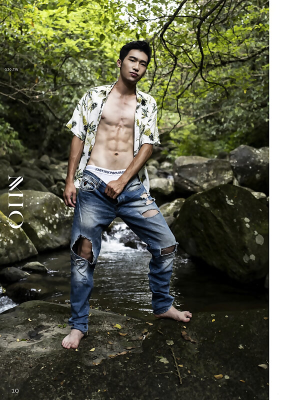 Next Image >>