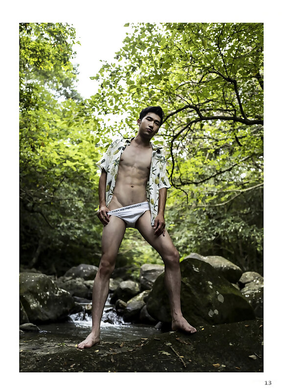 Next Image >>