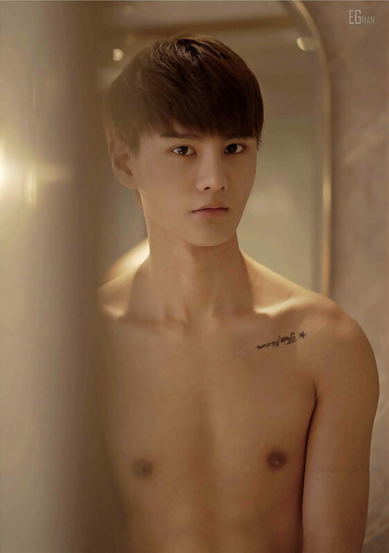 Next Image >>