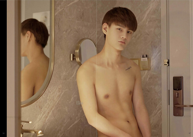 Next Image >>