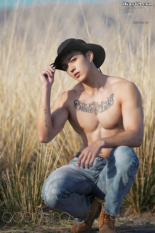 Next Image >>