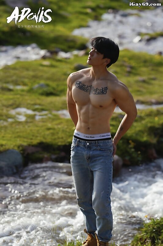 Next Image >>