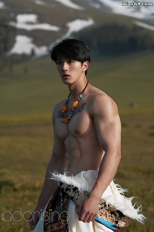 Next Image >>