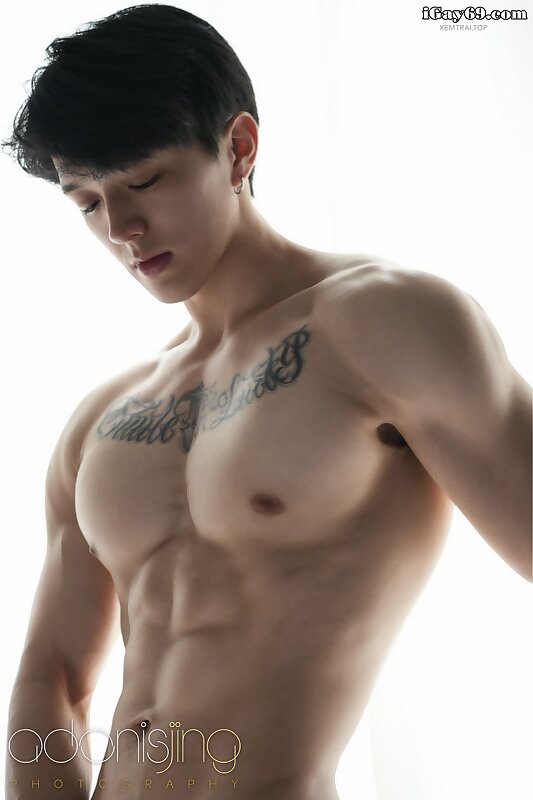 Next Image >>