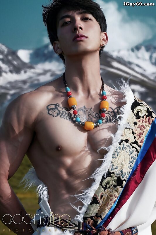 Next Image >>