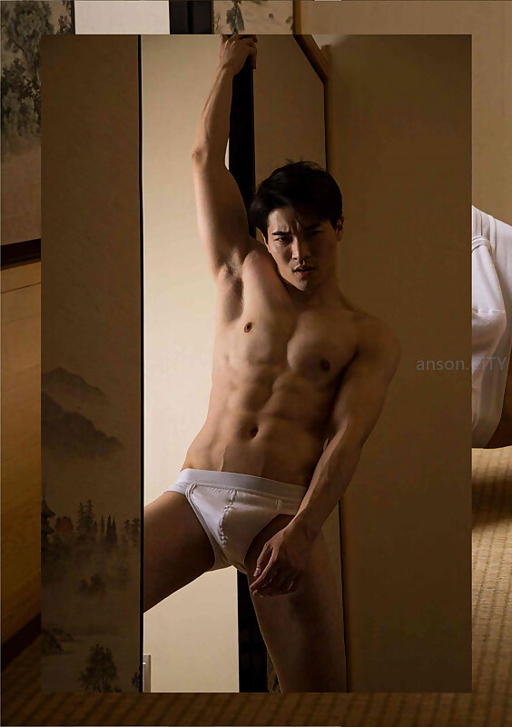 Next Image >>
