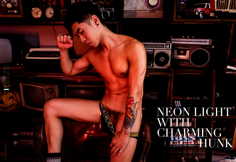 Next Image >>