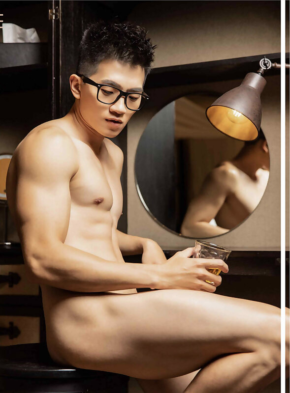 Next Image >>