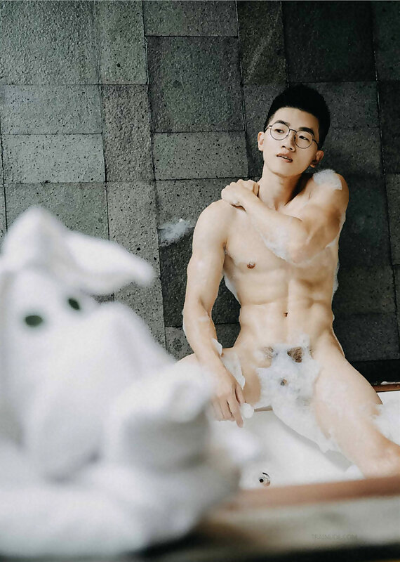 Next Image >>