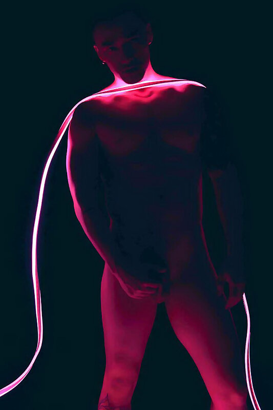 Next Image >>