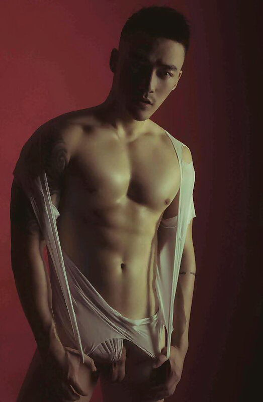 Next Image >>
