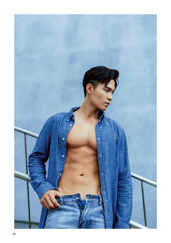 Next Image >>