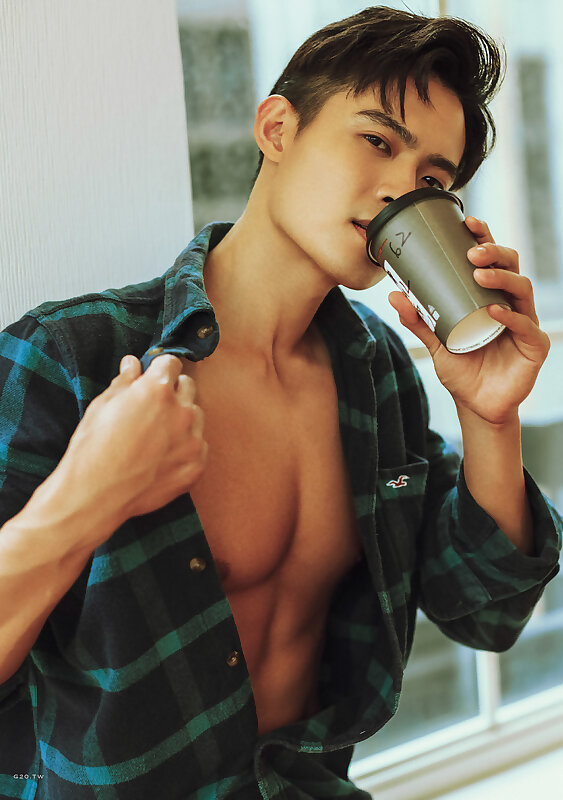 Next Image >>