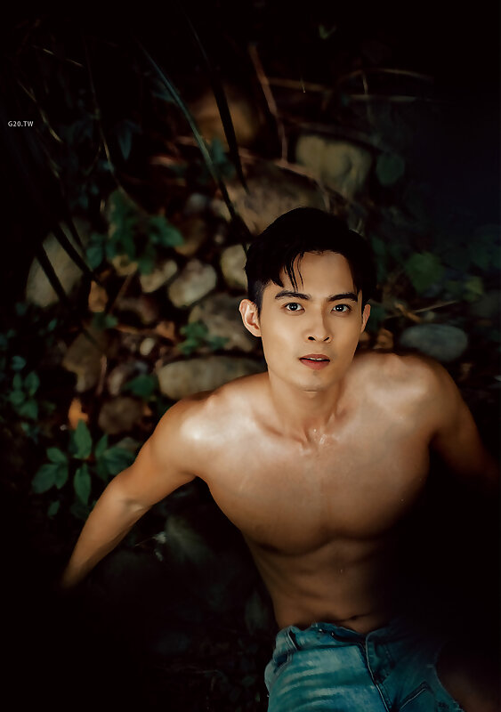 Next Image >>