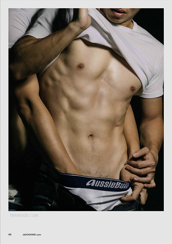 Next Image >>