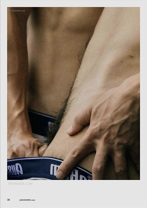 Next Image >>