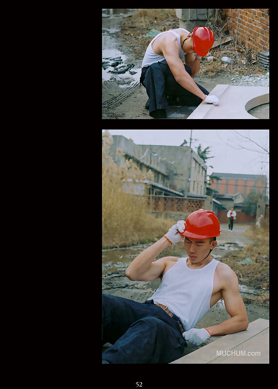 Next Image >>