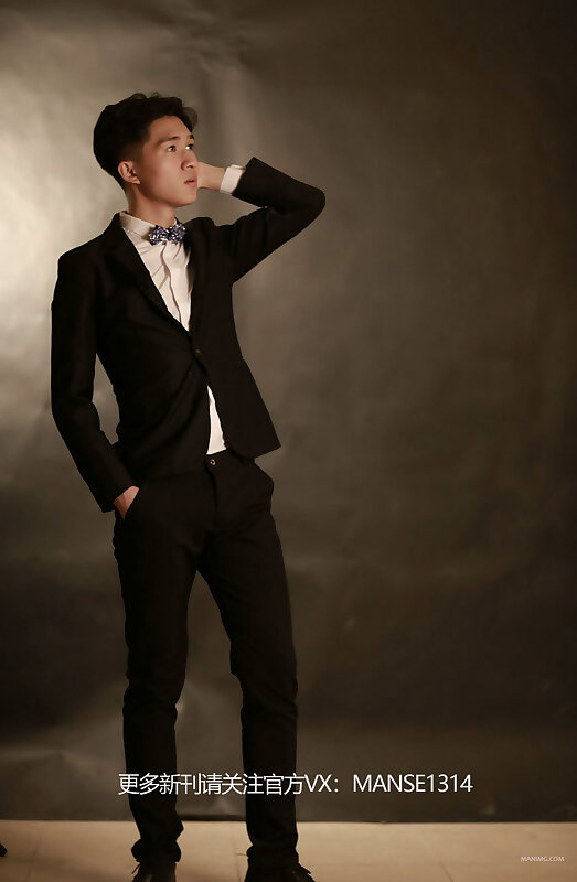 Next Image >>