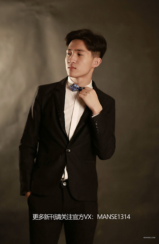 Next Image >>
