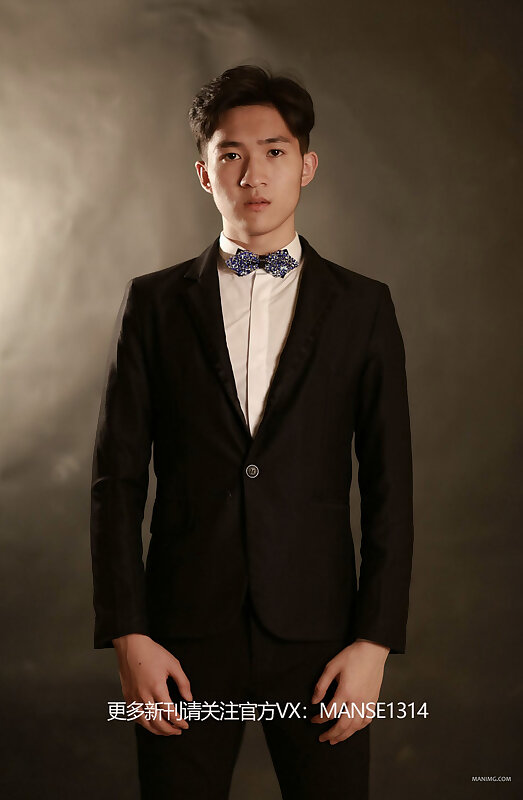 Next Image >>