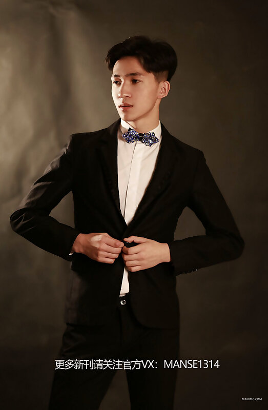 Next Image >>