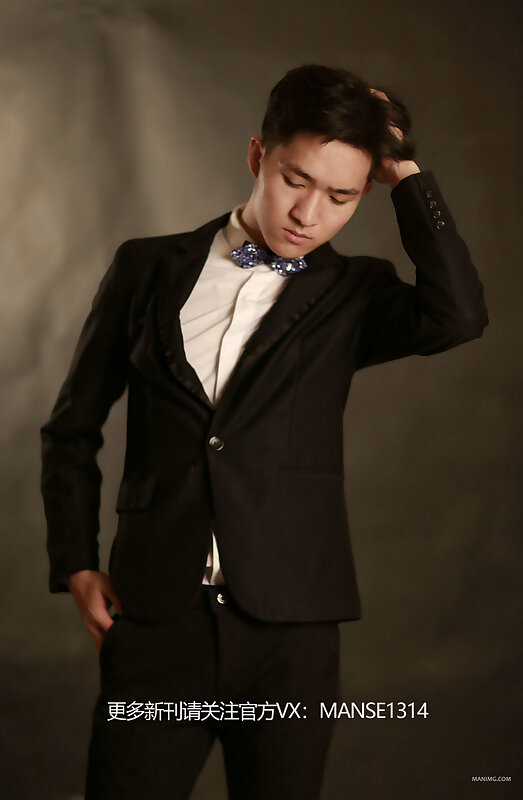 Next Image >>