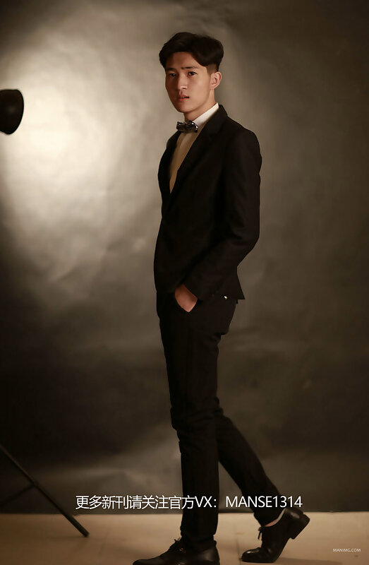 Next Image >>