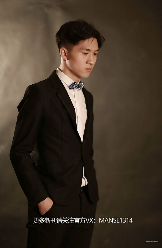 Next Image >>