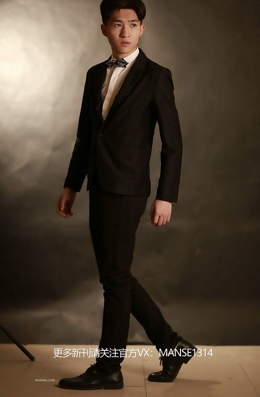 Next Image >>
