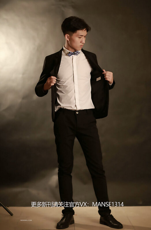 Next Image >>