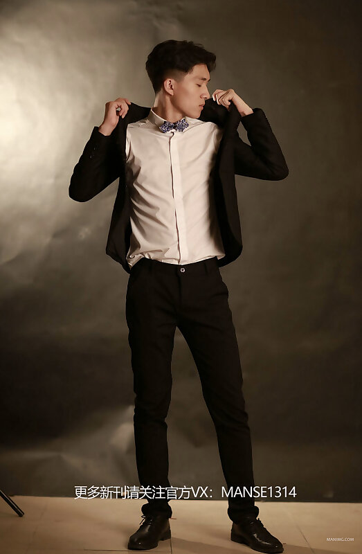 Next Image >>