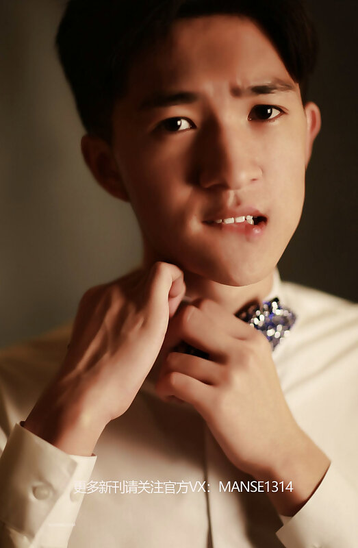 Next Image >>