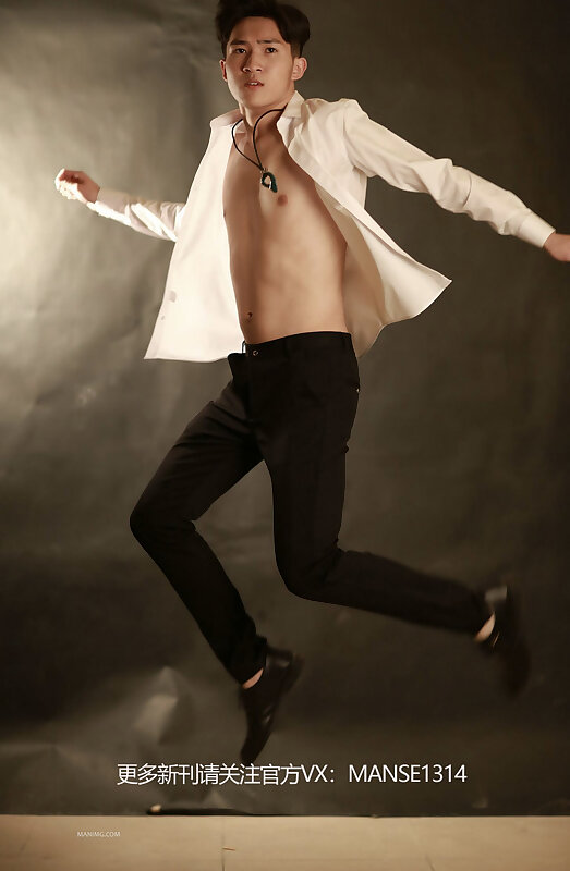 Next Image >>