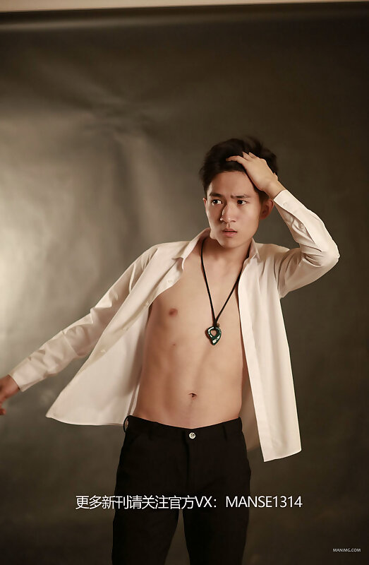 Next Image >>