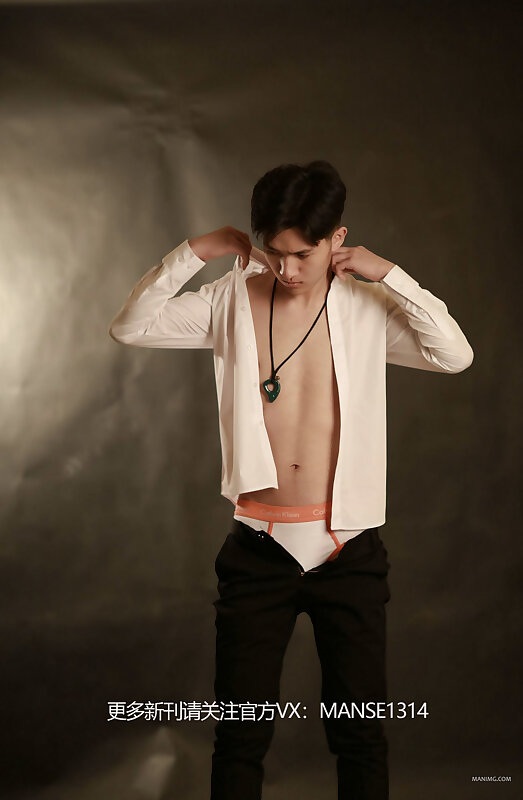 Next Image >>