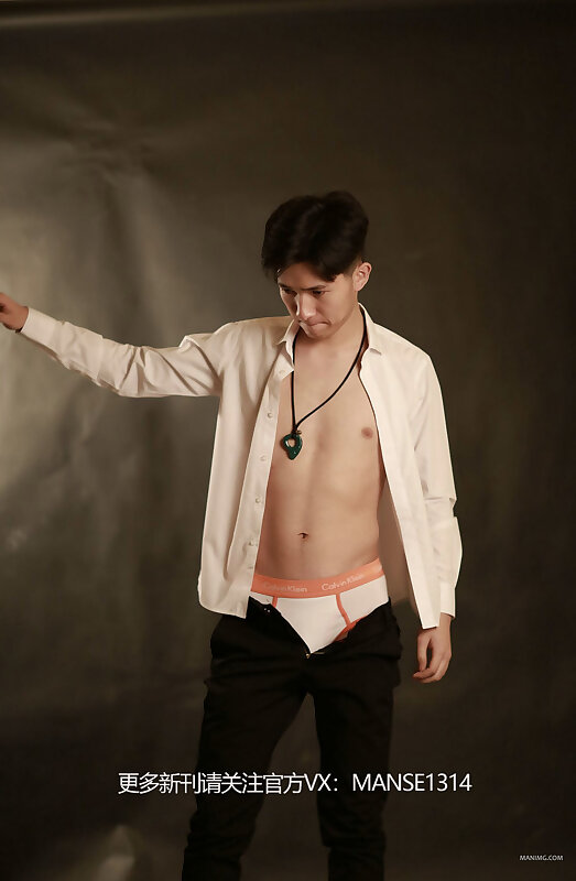 Next Image >>