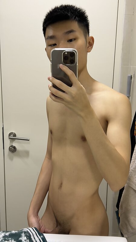 Next Image >>