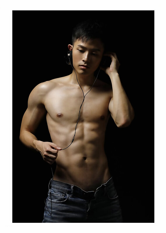 Next Image >>